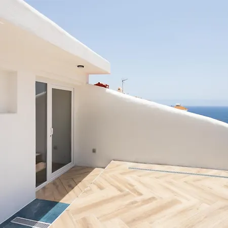 Home2book Coastal Chic Apt, Huge Private Terrace