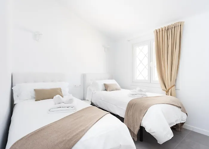 Dom wakacyjny Home2book Coastal Chic Apt, Huge Private Terrace