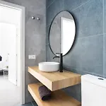 Home2book Coastal Chic Apt, Huge Private Terrace Ferienhaus