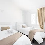 Ferienhaus Home2book Coastal Chic Apt, Huge Private Terrace