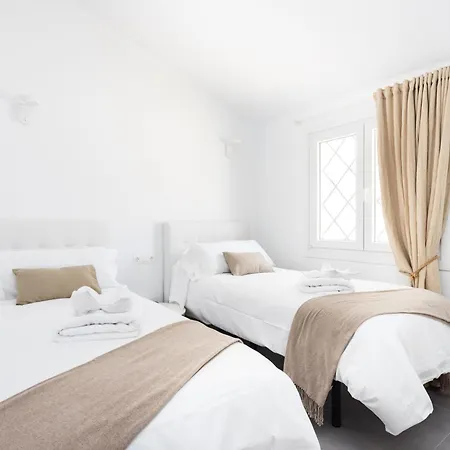 Ferienhaus Home2book Coastal Chic Apt, Huge Private Terrace