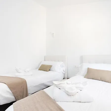 Home2book Coastal Chic Apt, Huge Private Terrace Ferienhaus *