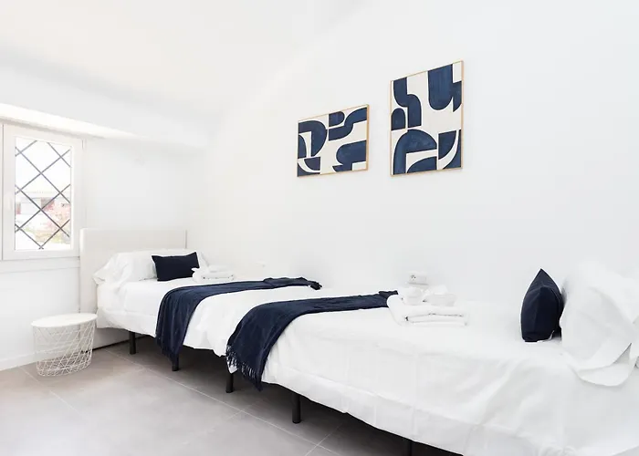 別荘 Home2book Coastal Chic Apt, Huge Private Terrace カンデラリア