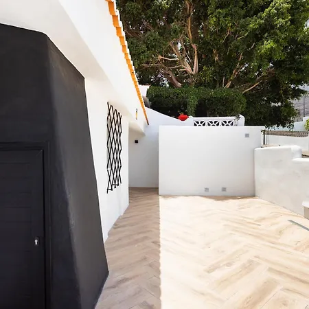 Holiday home Home2book Coastal Chic Apt, Huge Private Terrace *