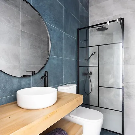 Home2book Coastal Chic Apt, Huge Private Terrace *